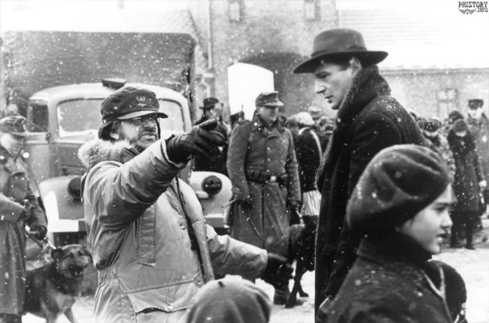 Стивен Спилберг и Лиам Нисон на съемках фильма Список Шиндлера. Польша, Освенцим, 1993 год.