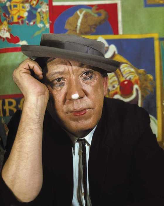 Советский артист цирка, киноактёр, телеведущий, директор Цирка на Цветном бульваре.