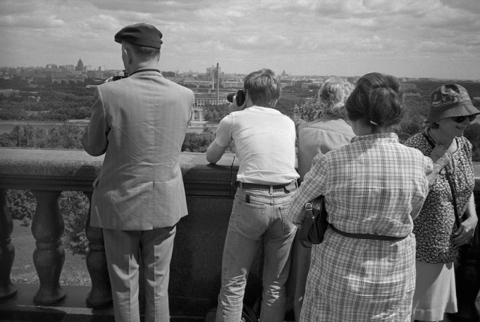 В 1986 году в СССР хлынул поток иностранных туристов. 
