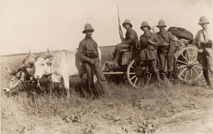 Студенты в экспедиции под руководством  Огнева. 1923 год. 