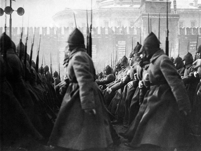 Парад на Красной площади. Москва, 1927 года. 