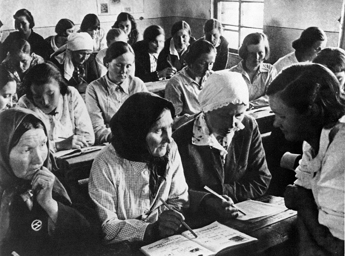 Школа ликбеза. СССР, 1931 год. 