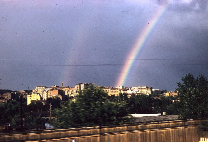 Радуга над Киевом после дождя. СССР, Киев, 1959 год.