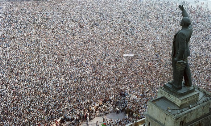 100000 толпа демонстрантов в Баку. СССР, 1989 год. Фотограф: Соловьев Андрей. 