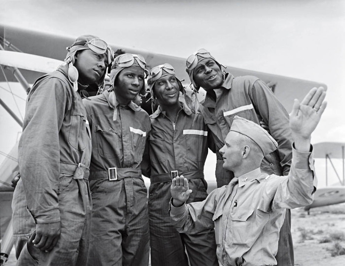 Летчики из 99-й эскадрильи – первой афроамериканской эскадрильи в истории ВВС США.