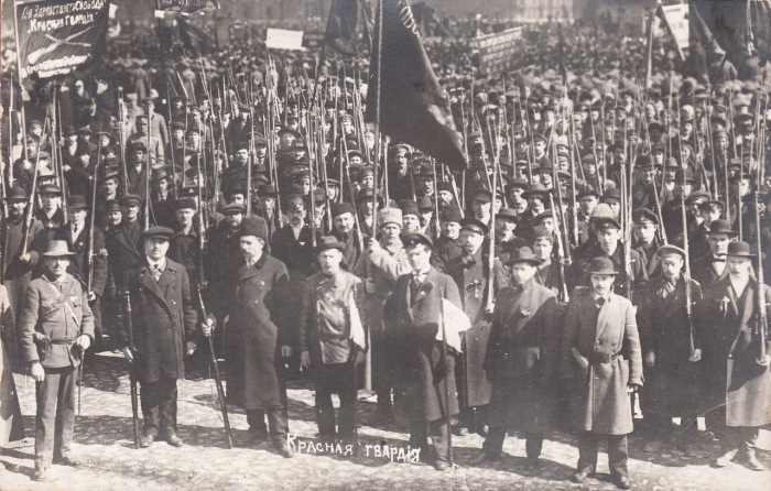 Добровольные вооружённые отряды, создававшиеся территориальными партийными организациями РСДРП для осуществления революции 1917 года.