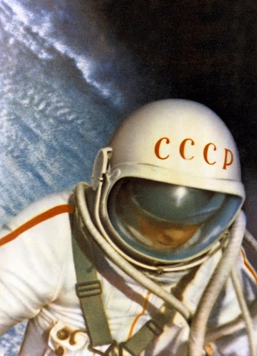 Алексей Леонов в космосе в 1965 году.