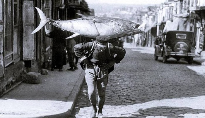 Рыбак. Турция, Стамбул, 1930 годы. 
