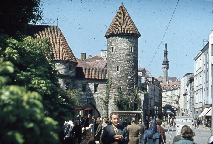 Вид на ворота Виру в Таллине в 1967 году. 