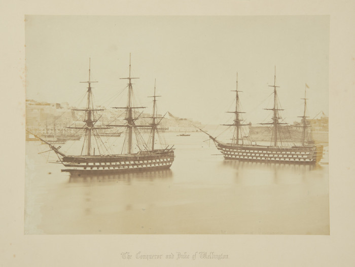 Два английских линкора Conqueror и Duke of Wellington, стоящих на якоре во время Крымской войны. Крым, 1856 год.
