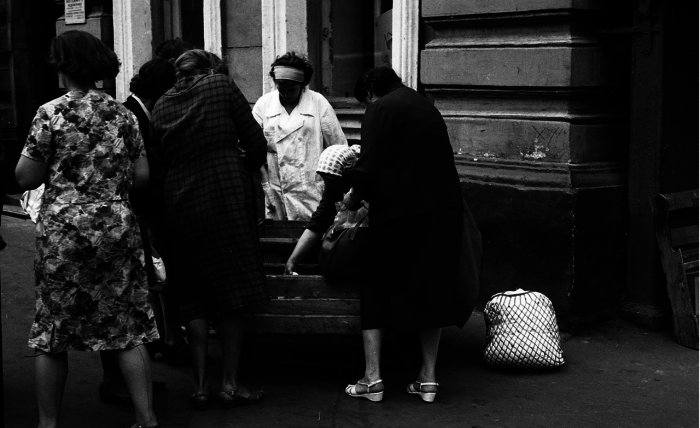 Крестьяне, торгующие на городских улицах. СССР, Москва, 1963 год.