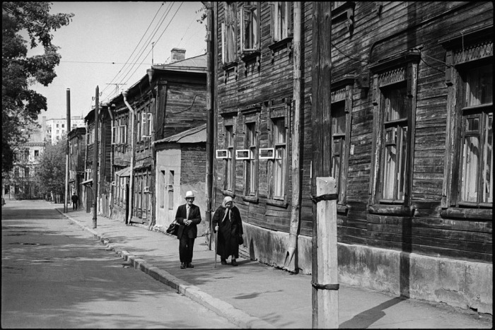 Уличная сцена. СССР, Москва, 1970-е годы.
