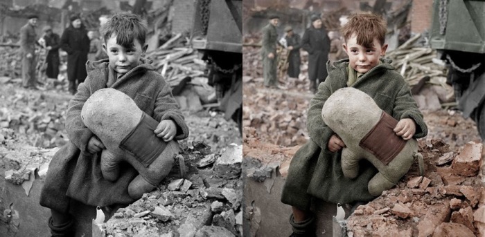 Мальчик с мягкой игрушкой в 1945 году. Фотограф: Тони Frissel.