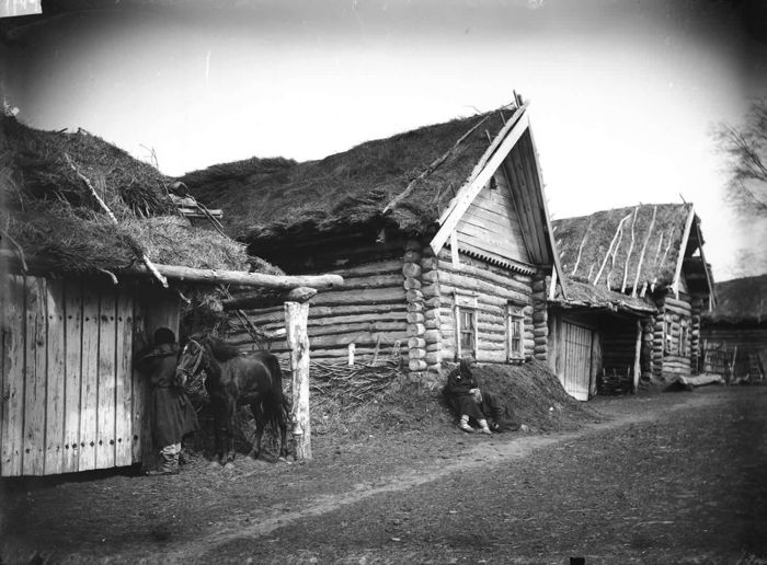 Изба крестьянина Савойкина, умершего от голода. Нижегородская губерния, Лукояновский уезд, 1891-1892 год.