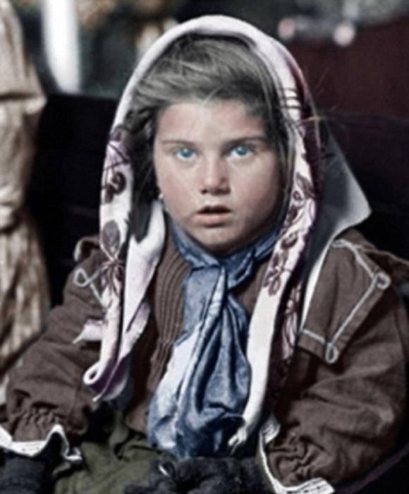 Маленькая итальянка, эмигрировавшая в Америку вместе с семьей в 1926 году.
