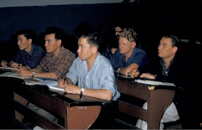 Студенты на лекции в МГУ. СССР, Москва, 1959 год.