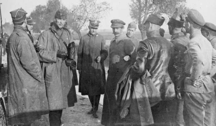Члены польской делегации, прибывшие на переговоры в Минск. 1920-е годы.
