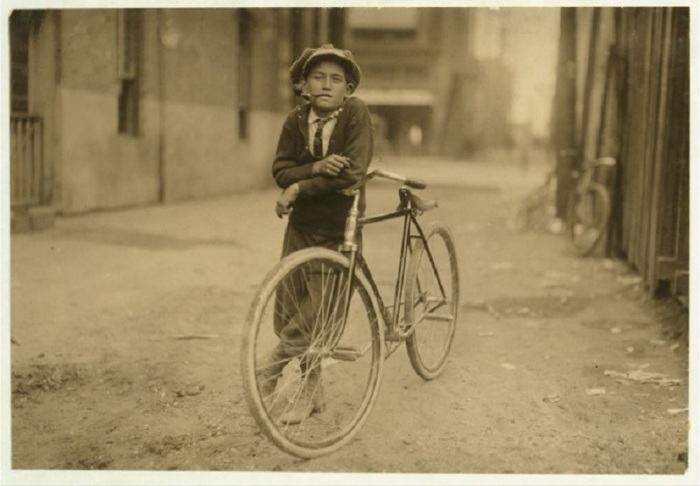 15 летний посыльный работающий на телеграфную компанию. Штат Техас, сентябрь 1913 года.