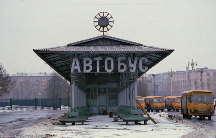 Автовокзал. СССР, Москва, 1984 год.
