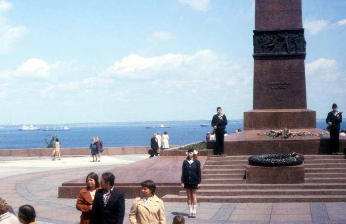 Памятник неизвестному матросу. СССР, Одесса, 1977 год. 