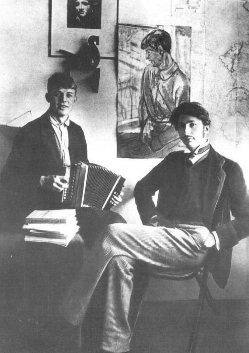 Сергей Александрович Есенин и Сергей Митрофанович Городецкий, 1915 год.