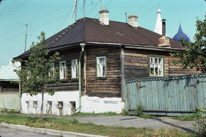 Жилой дом, расположенный за городом. СССР, Суздаль, 1975 год. 