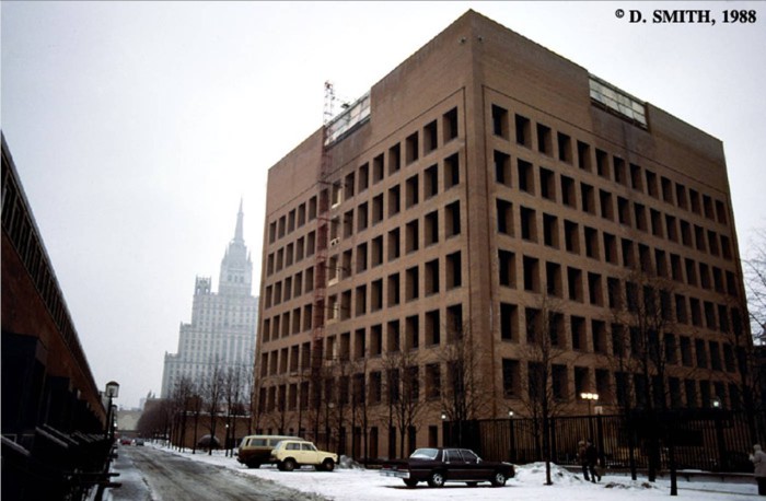Здание Американского посольства. СССР, Москва, 1988 год.