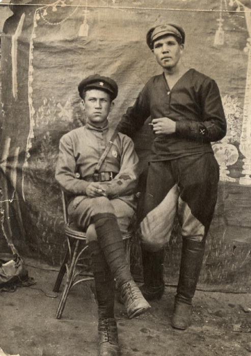 Курсанты 25-ой военно-пехотной школы. Томск, 1921 год. 