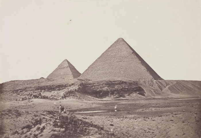 Пирамиды в Гизе в 1857 году.