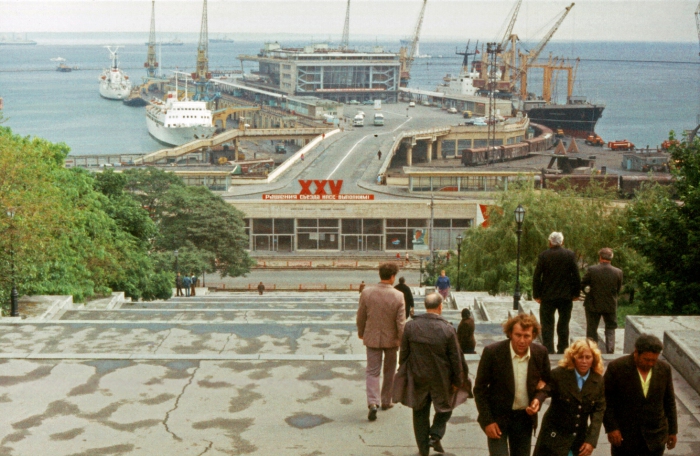 Вид с Потемкинской лестницы. СССР, Одесса, 1977 год. 