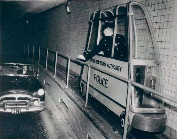 Тоннельный патрульный Нью-Йорка. США, 1954 год.
