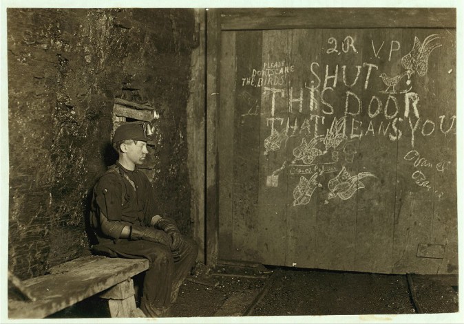 15 летний мальчик, работающий на угольной шахте. Западная Вирджиния, сентябрь 1908 года.