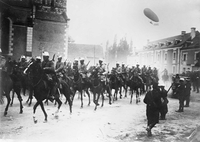 Французская кавалерия. Франция, 1914 год.