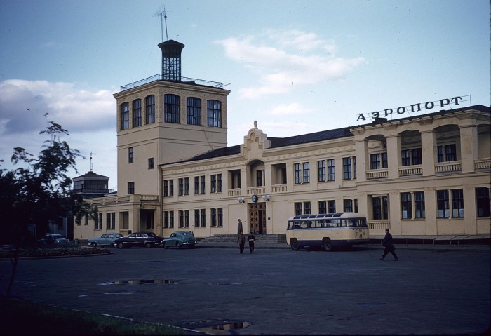 Киевский аэропорт. СССР, Киев, 1959 год.