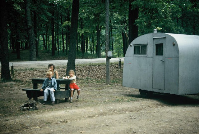 Семейный отдых в Государственном парке. США, Мичиган, 1954 год.
