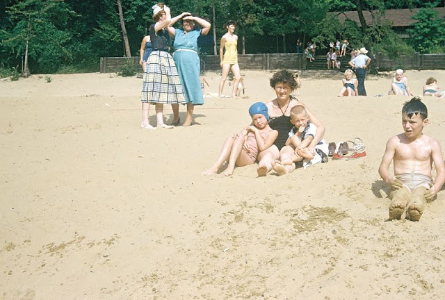Пляж, расположенный в Государственном парке Камберленд-Фоллс. США, Кентукки, 1954 год.