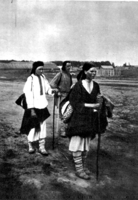 Местные жители. Россия, Село Дивлеево, 1891 год.