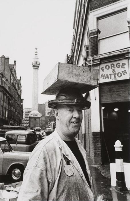 Рынок Биллингсгейт. Великобритания, Лондон, 1966 год.