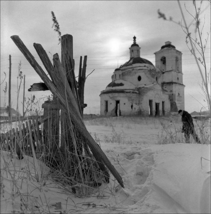 Сумерки. Красноярский край, село Частоостровское, 2005 год.