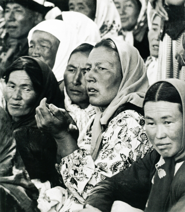 Женщины Киргизии. СССР, 1950-е годы.