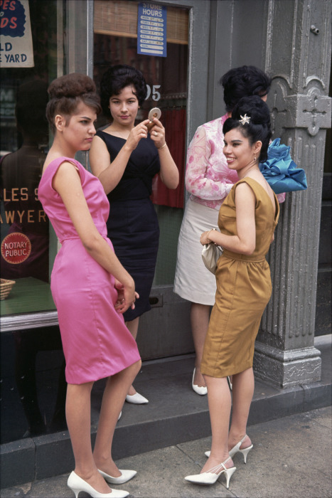 Так выглядели модницы в 60-х годах прошлого века. Америка, Нью-Йорк, 1963 год.