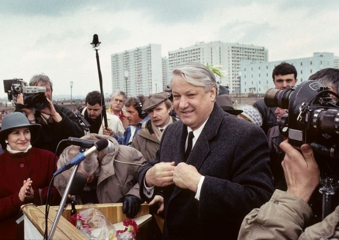 Борис Ельцин во время предвыборного митинга. СССР, Москва, 1989 год. Автор фотографии: Chris Niedenthal.