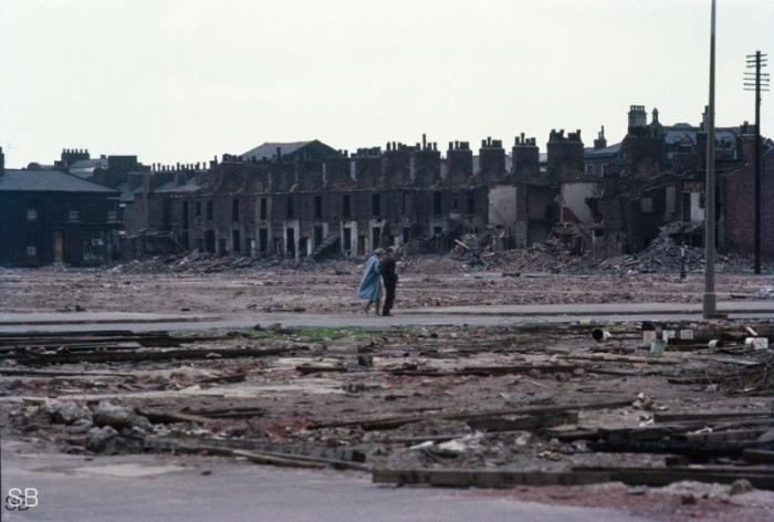 Прогулка среди развалин Манчестера. Англия, 1967 год.