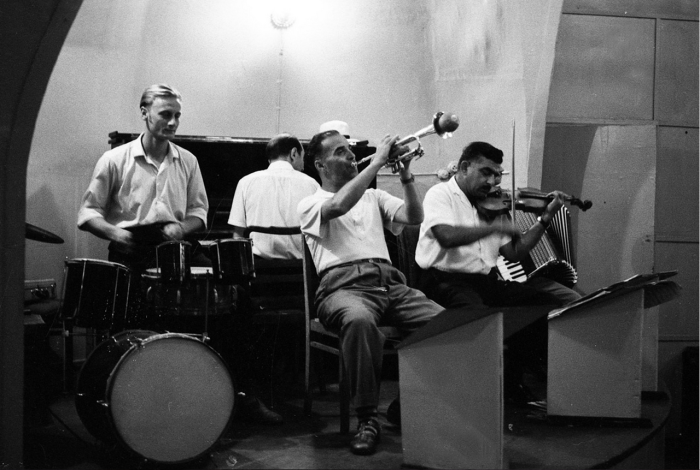 Джаз в одном из ресторанов. СССР, Москва, 1963 год.