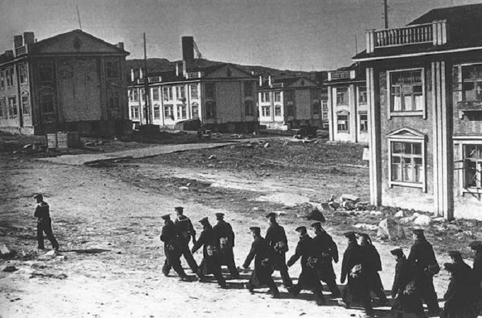 Подготовка советских войск к наступление германо-финских войск на Мурманском участке.
