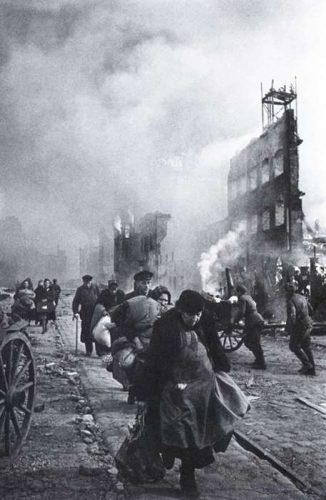 К концу Второй мировой войны большая часть города Данциг превратилась в развалины.