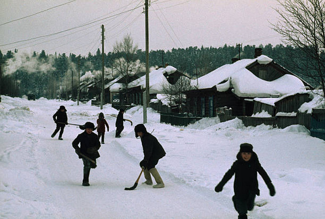 Хоккей являлся в СССР вторым после футбола по популярности и массовости видом спорта. СССР, Ханты-Мансийск.