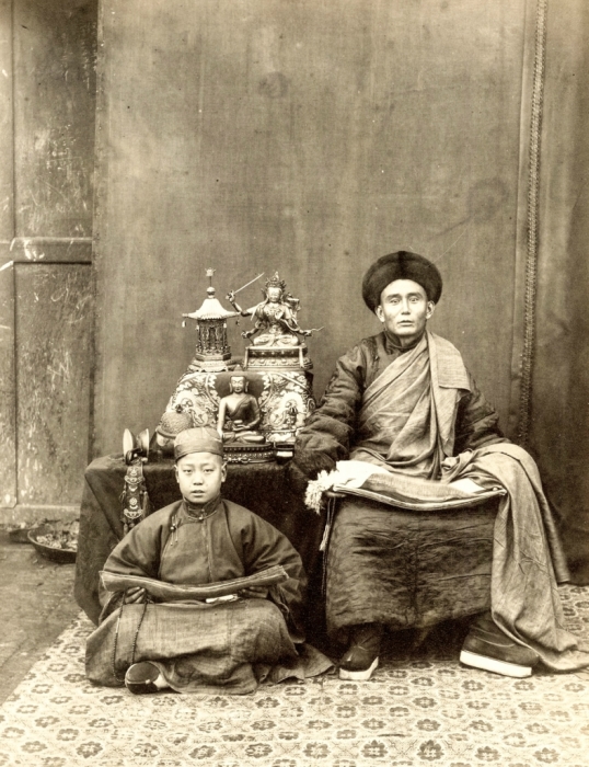 Буддийский монах, и его ученик.
