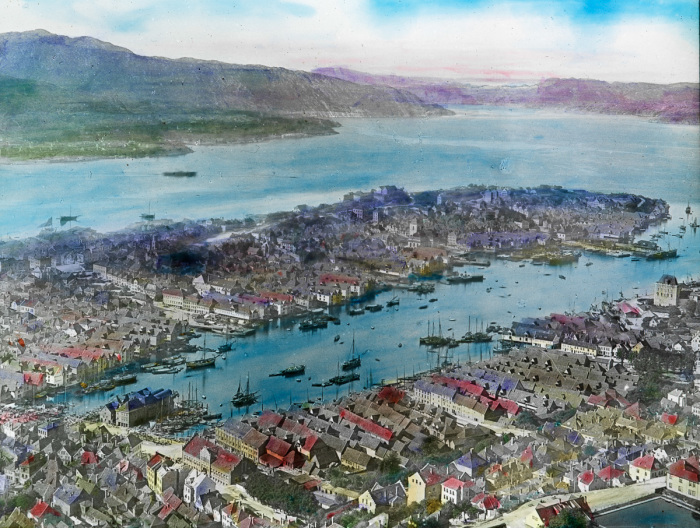 Второй по величине город Норвегии. 