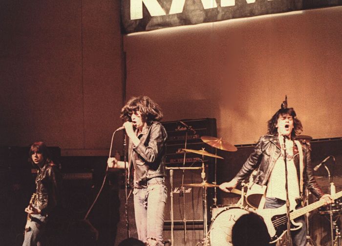 Джонни, Джоуи и Ди Ди Рамон, 1978 год. Автор фотографии: Дориан Бозе.